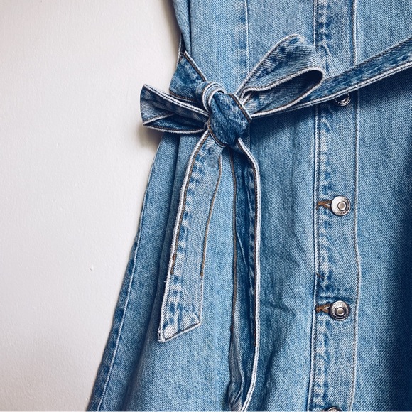 Zara Button Denim Dress Sleeveless Waist Tie Light Wash Hobo Modern Sexy Beachy - Picture 10 of 10